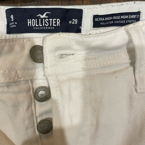 White Hollister distressed high waist shorts - Picture 5 of 5